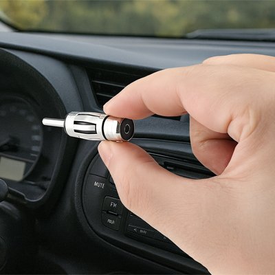 Adaptateur pour antenne autoradio fixation securisee
