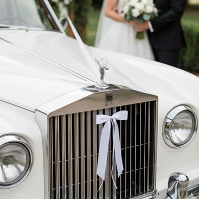 Decoration voiture mariage noeud blanc satine