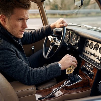 Pommeau de vitesse ergonomique preservee
