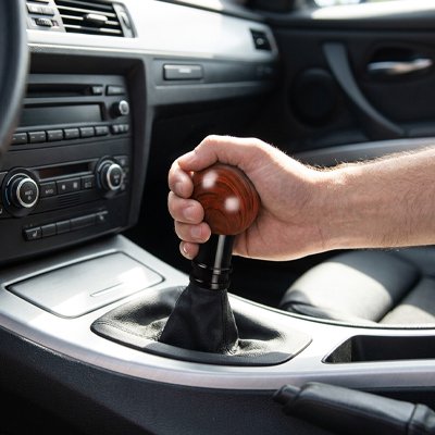 Pommeau de vitesse en bois surface lisse ne chauffe pas