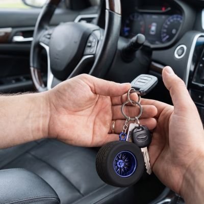 Porte cles pneu voiture caoutchouc souple