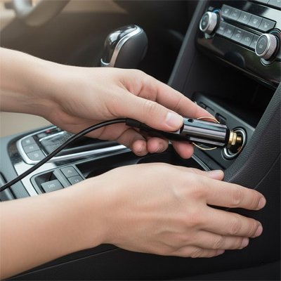 Prise allume cigare cable extensible